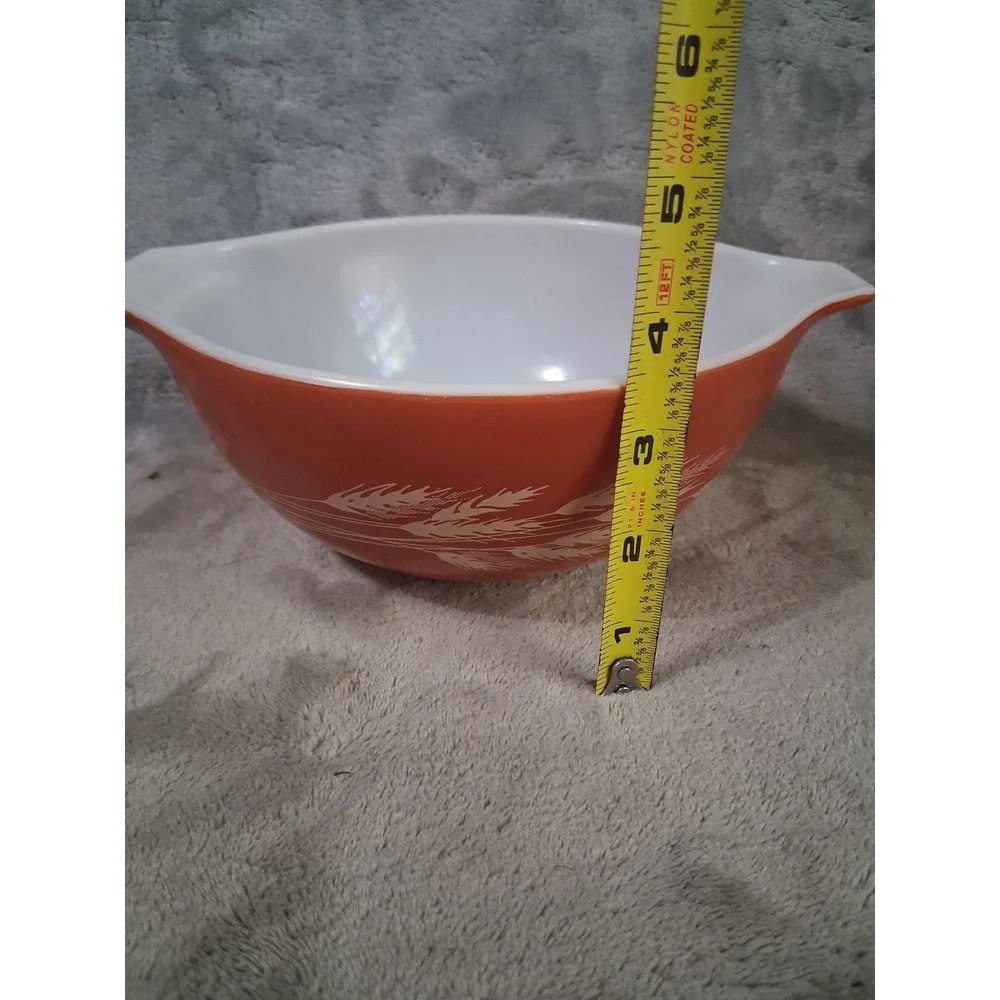 Pyrex this bowl